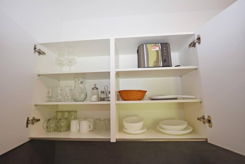 Alpenblick - Modernes Apartment In Ruhelage Villach Eksteriør billede